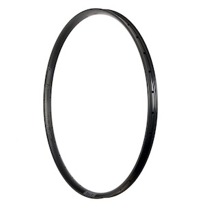 Wheels: Stans Flow MK4 Rim