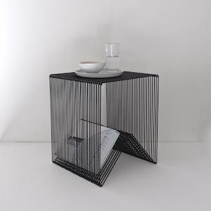 Ico Traders: Willowby Cube - SideTable