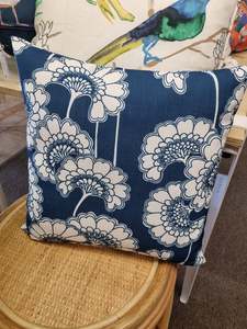 Fabricshop: Florence Broadhurst - Japanese Floral Cushions