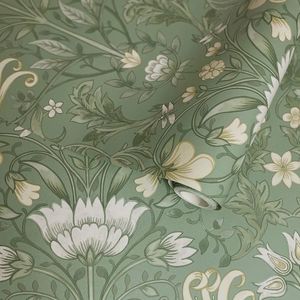 Emiliana Wallpaper - Green - Last 4 Rolls