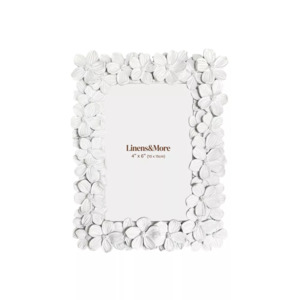 MATTE WHITE PETAL PHOTO FRAME