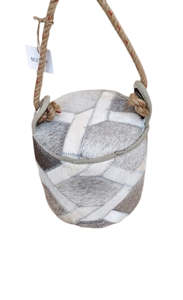 Bathroom: Hide Pattern Door Stop