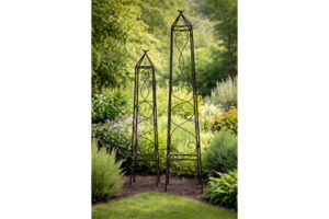 Garden Oblisks With Bird On Top
