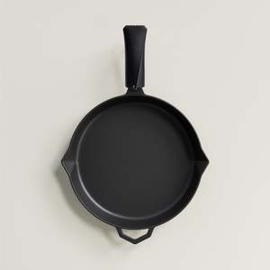 All: 28cm Satin Enamel Legacy Pan and Snug Bundle