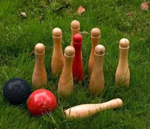 Hire Games: Skittles - Lawn Game