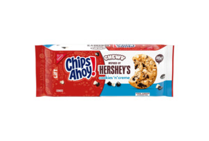 CHIPS AHOY! Chewy Hershey's Cookies 'n' Creme Bar-Inspired Cookies, 9.58 oz