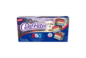 CakeBites Red, White and Blue Vanilla Americakes, 4 Grab & Go, Family Pack