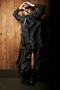 The Teardrop Bag – Handmade Leather in black