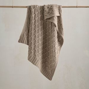 Organic Cotton: Mamas and Papas Diamond Cable Knitted Blanket