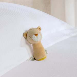 All New Duckling Collection: Mamas and Papas Lenny Lion Mini Rattle