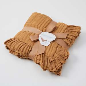 Jiggle And Giggle: JIGGLE & GIGGLE - FRILL HEM MUSLIN BABY BLANKET BISCUIT
