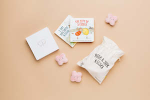 Bundles: Board book Box Set & Hide & Seek Kisses
