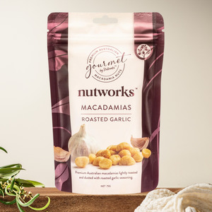 Nutworks Roasted Garlic Macadamias 75g