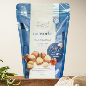 Macadamias - Roast Salt in Shell 200g