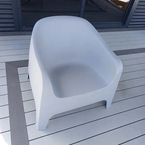 Outdoor Furniture: Eva Outdoor Tub Chair Grey