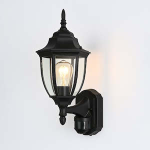 Windsor Sensor Coach light in Black
