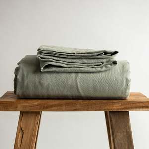 Linen Flat Sheets: Sage Green Linen Flat Sheet
