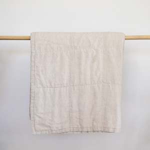 Quilts: Sand Linen Quilt