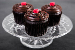 Products: Chocolate Cake Little - The Little Cake Kitchen