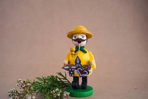 Decorations: Smoking Figure Gingerbread Seller