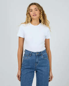 Silent Theory: SILENT THEORY BELLA TEE - White