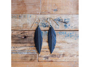PLUMATIC EARRINGS - BLACK