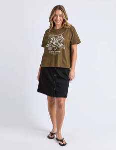 FOXWOOD ARLINTON TEE - Dark Olive