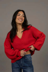 HUMIDITY NOUVEAU V NECK - Scarlet