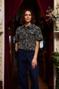 Womens Short Sleeve Tops: THING THING - Zephrya Top - Black Daisy