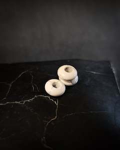 Frontpage: Howlite Crystal Bead