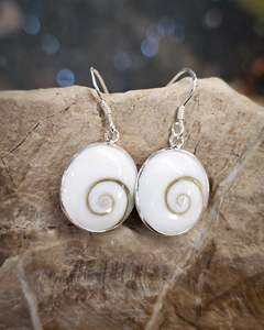 Bracelets: Large Oval Catseye Earrings