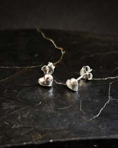 Bracelets: Heart Studs