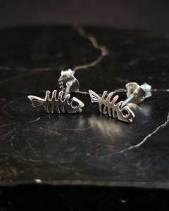 Fish Bone Studs #2