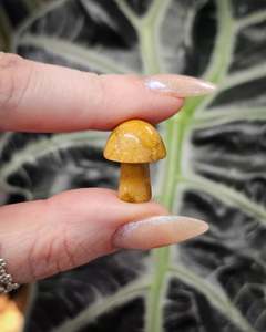 Carvings: Yellow Jasper Mini Mushroom