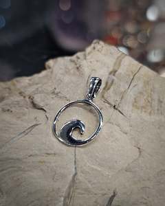 Pendants: Large Wave/Koru Pendant