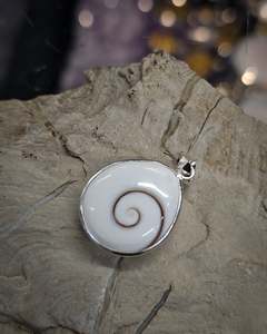 Large Teardrop Cat's Eye Pendant