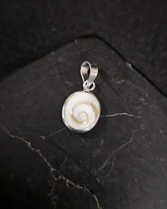Small Oval Cat's Eye Pendant