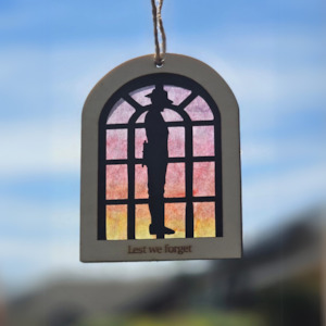 Anzac Crafts 1: ANZAC Soldier Art Frame