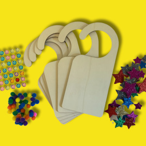 Camping Crafts: Door Hanger Craft - Plain