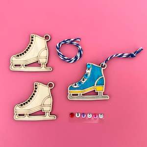 Sports 1: Ice Skates Charm