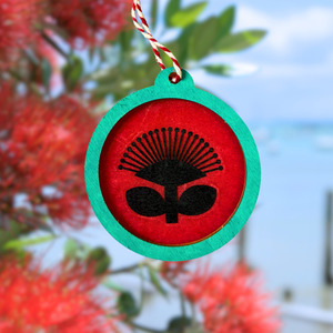 Adult Craft Kits: Pohutukawa suncatcher