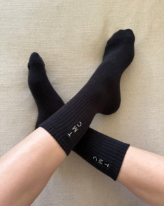 Everyday Collection: THE BASE Pilates Grip Socks