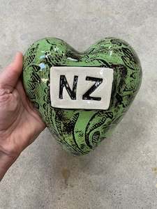 NZ Ceramic heart