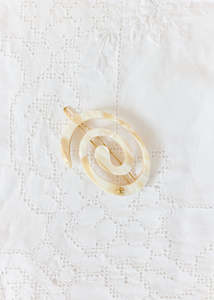 Turtle Story Spiral Hair Clip Nougat
