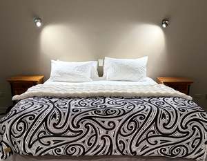 Blankets: Adult Faux Fur Black Blanket and 2 pillowcases  WINTER PREORDER