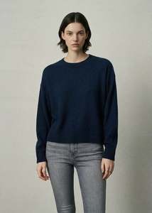 294 Cashmere Featherweight Sweater – French Navy