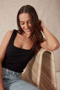 Zaeli Contour Rib Square Neck Tank – Black