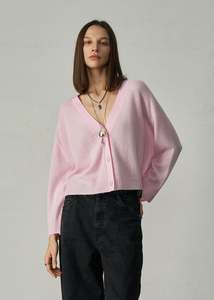 Knitwear: N.2275 Cashmere Featherweight Cardi – Pearl Pink