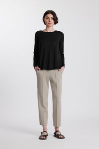 Knitwear: Merino Swing Sweater – Black