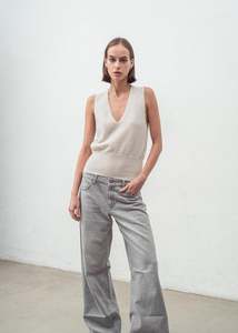 Aleger Cashmere: N.35 Pure Cashmere Low V-Neck Tank – Terry2